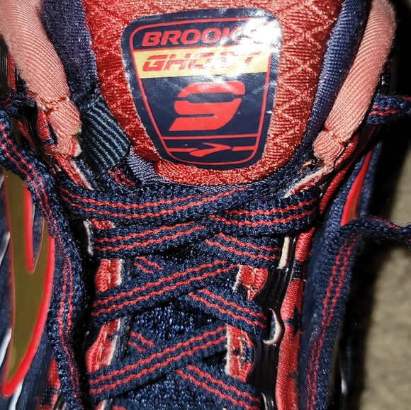 BROOKS Ghost 9 Women's Blue and Red Athletic Shoes with Gold Highlights - Picture 6 of 6